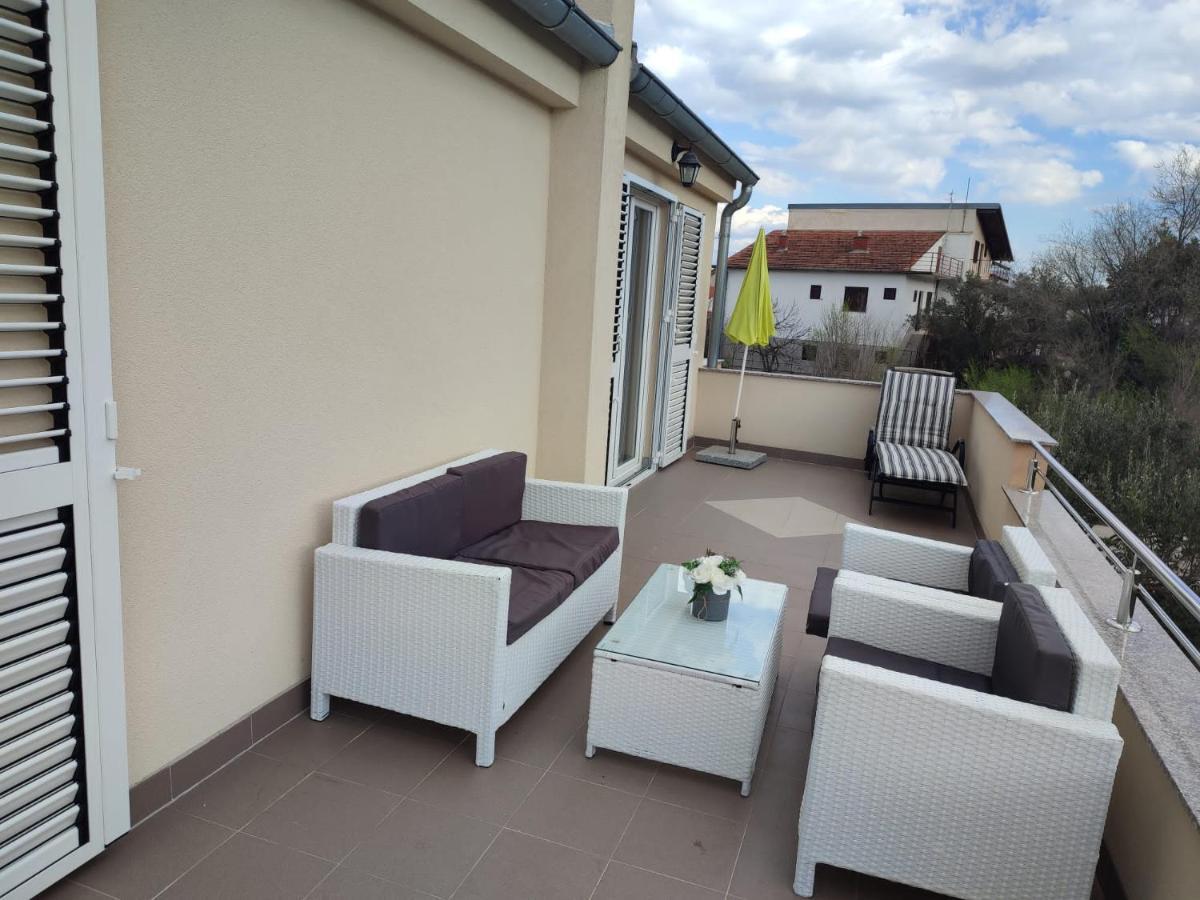 Murtela, 2-Bedroom Apartment Raslina Exterior photo